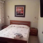 Kronos Hotel 3*