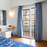 Kronos Hotel 3*