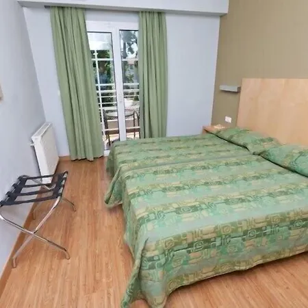 Kronos Hotel 3*