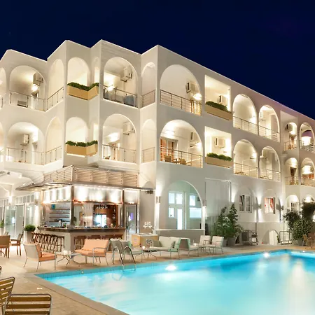Kronos Hotel 3*
