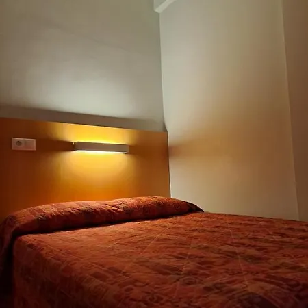 Kronos 호텔 플라타모나스