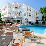 Kronos Hotel 3*