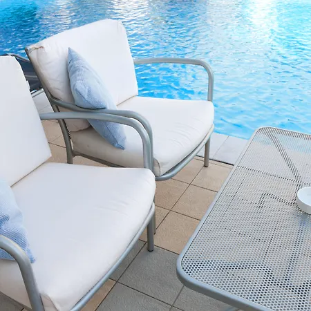 Kronos Hotel 3*